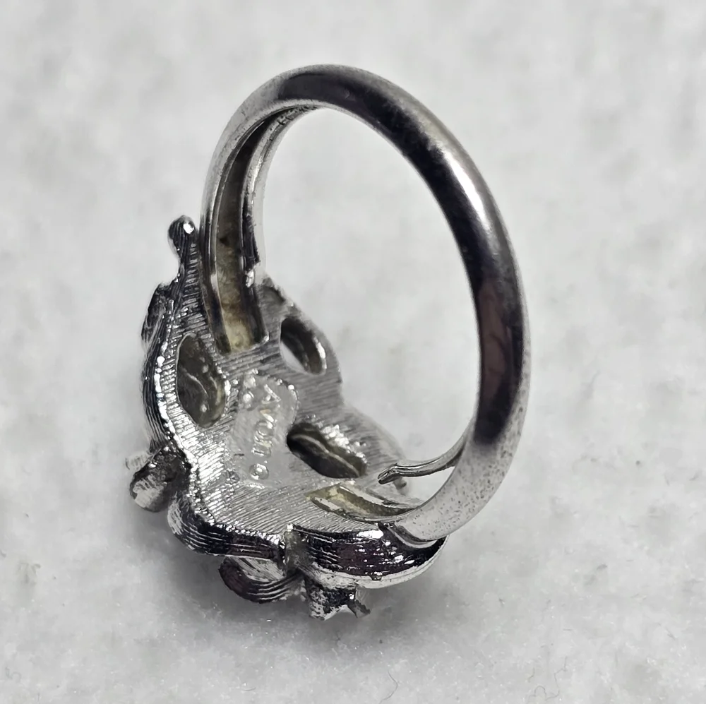 Vintage Avon Orchard Blossom ring, size 6